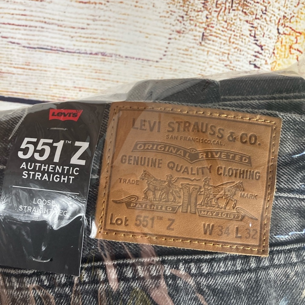 NWT Levi's High Loose Straight Black Non-Stretch Jeans - Picture 10 of 10